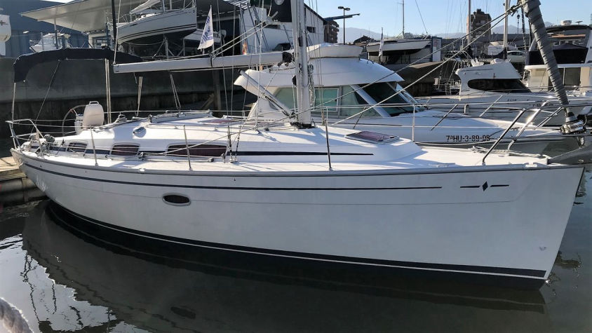 Bavaria 34 vitorlás bérlés