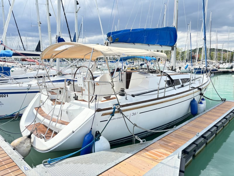 Jeanneau 36i vitorlás bérlése 